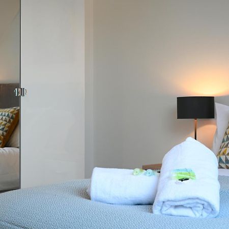 Ferienwohnung Luxury 4 Bed House With Gated Parking In The Heart Of Birmingham! Exterior foto