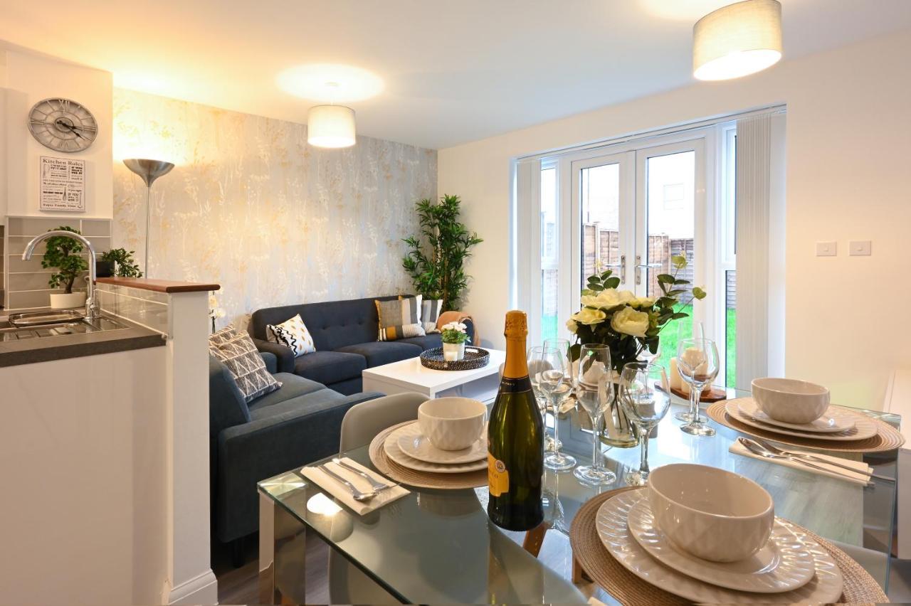 Ferienwohnung Luxury 4 Bed House With Gated Parking In The Heart Of Birmingham! Exterior foto