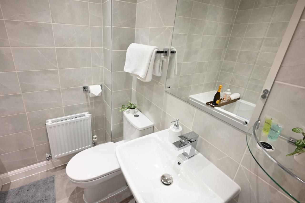 Ferienwohnung Luxury 4 Bed House With Gated Parking In The Heart Of Birmingham! Exterior foto